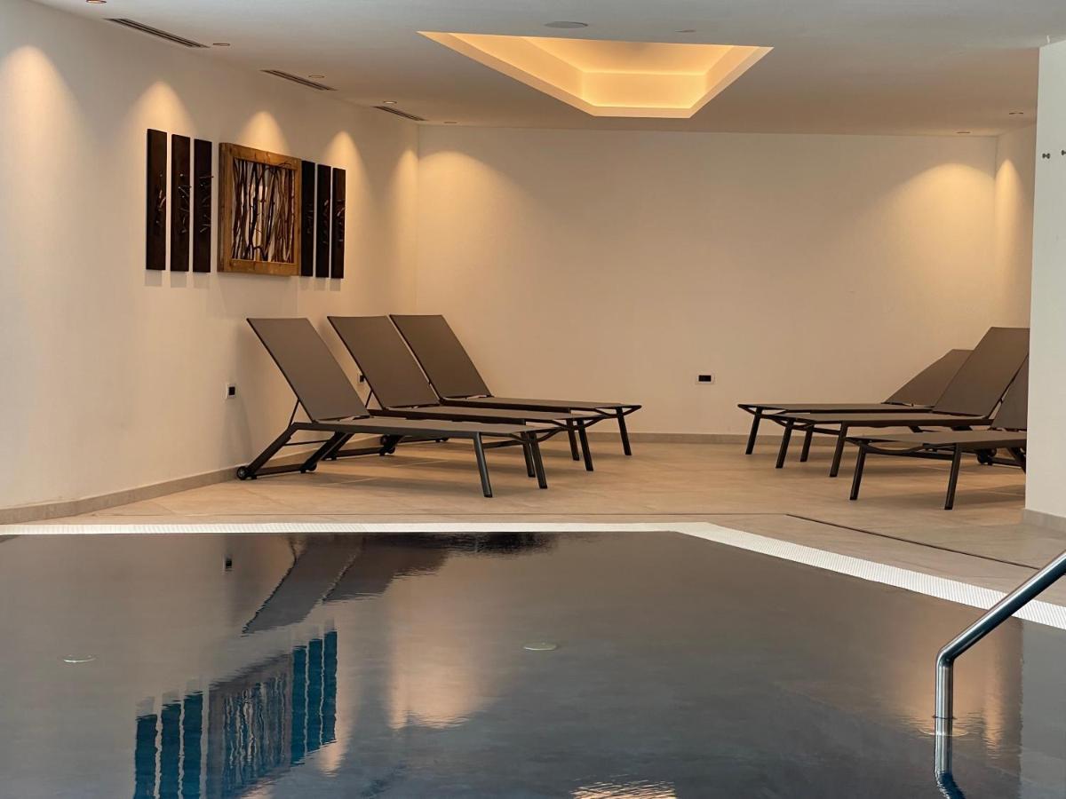 Hotel Miravalle Soraga Bagian luar foto