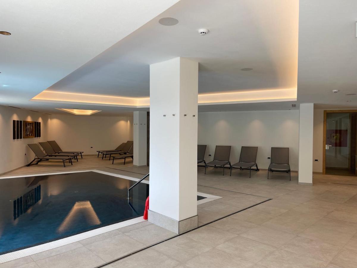 Hotel Miravalle Soraga Bagian luar foto