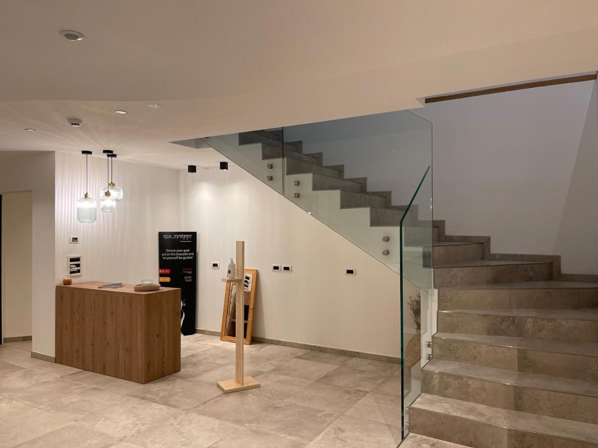 Hotel Miravalle Soraga Bagian luar foto