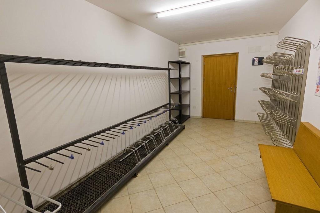 Hotel Miravalle Soraga Bagian luar foto